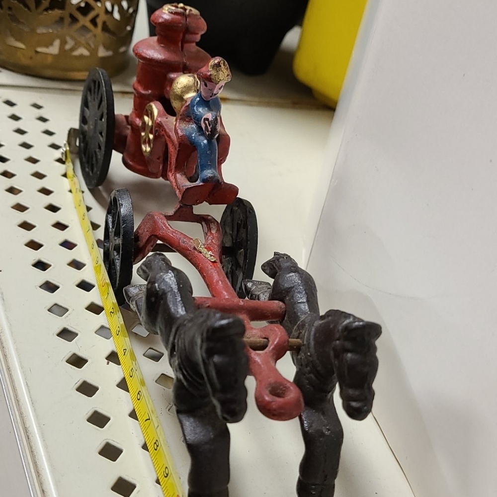 Antique1890's CAST IRON HORSE DRAWN FIRE ENGINE P… - Picture 2 of 10